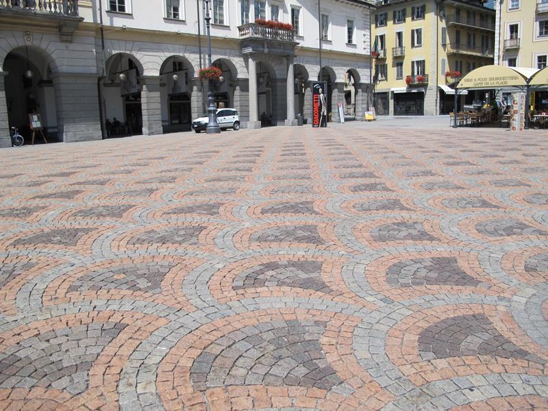 Tipologie di posa dei cubetti in granito: tradizione, estetica e funzionalità